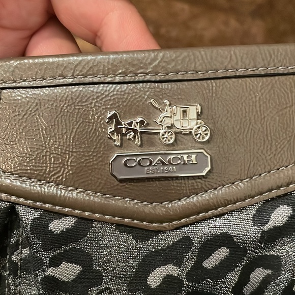 Vintage Coach leopard clutch make up bag - Picture 4 of 4